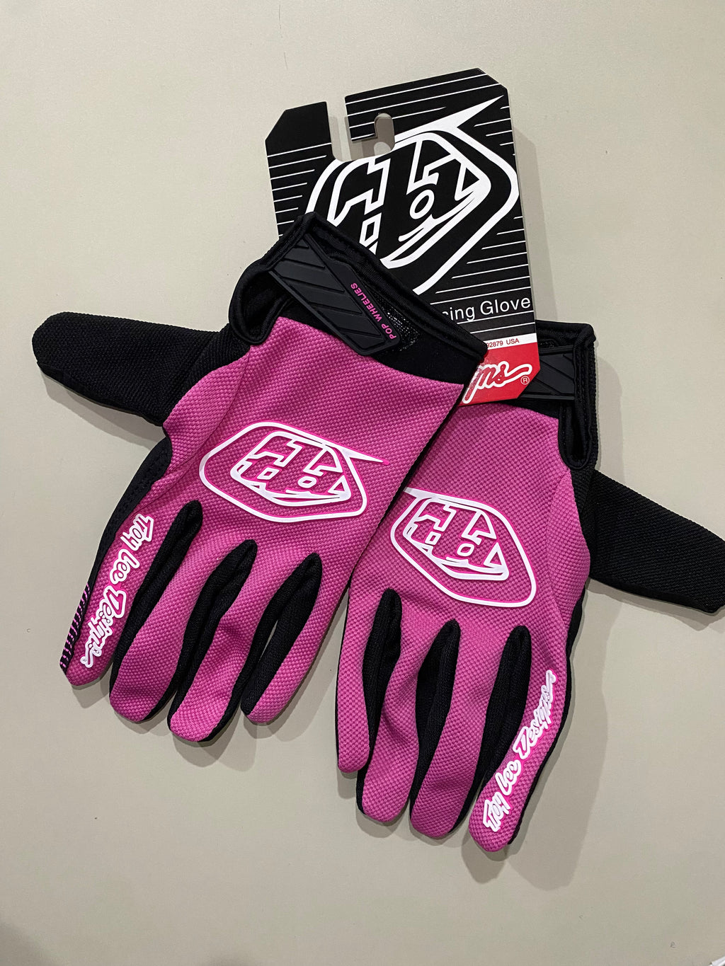 Guantes Troyleedesigns