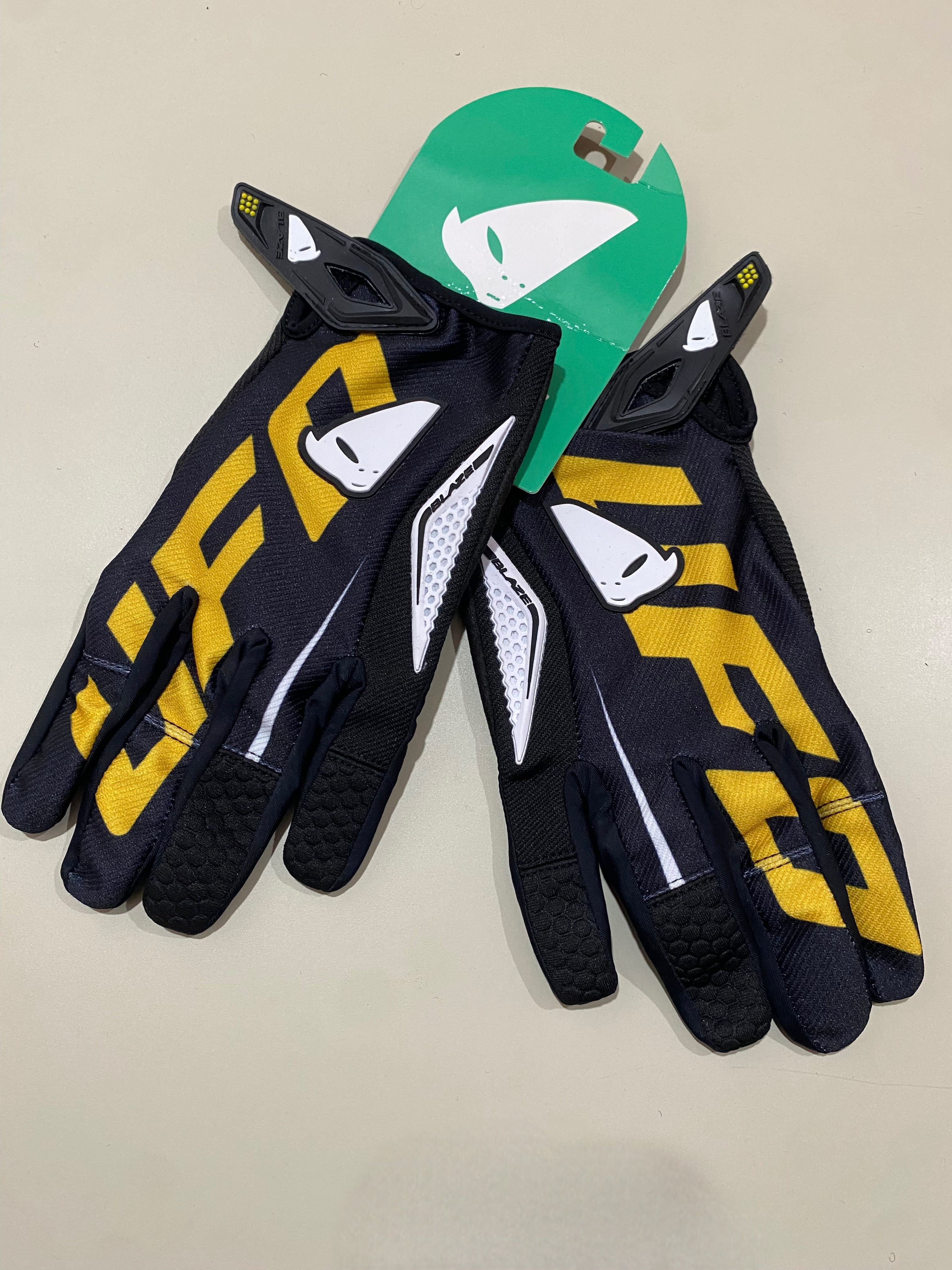 Guantes UFO